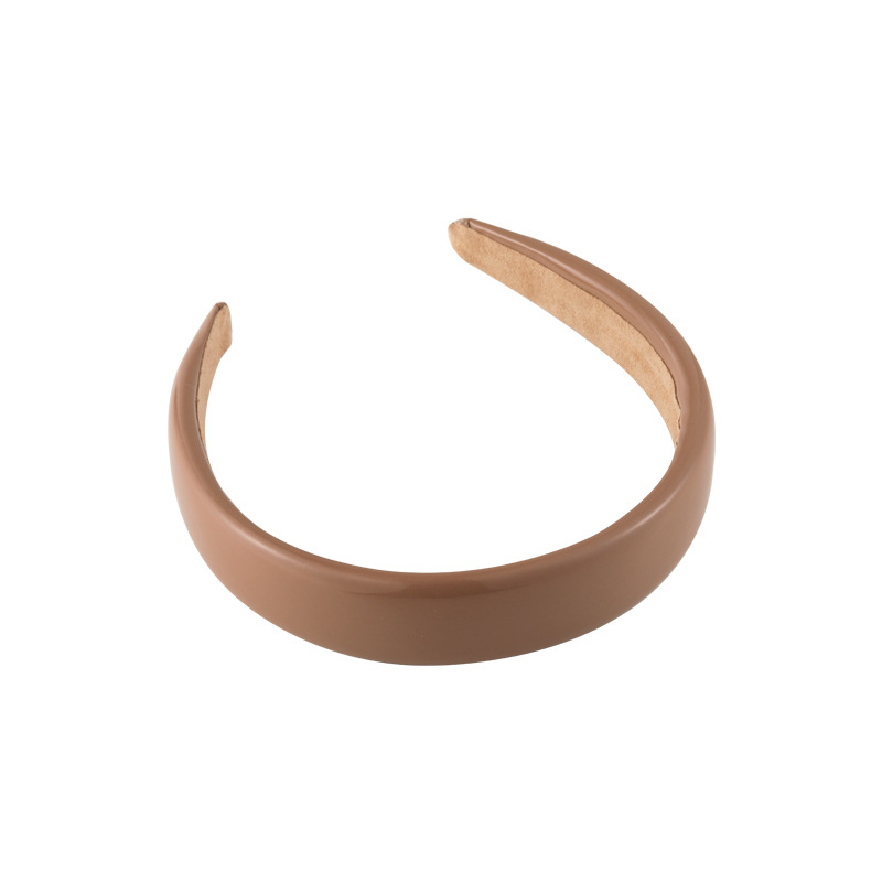 Ins Simple All-match Patent Leather Headband Japan And South Korea Wide-brimmed Headband Starting Outside The Card Pressing Hair New Hair Accessories display picture 9