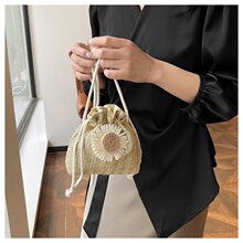 森系编织水桶包包女包新款2025夏天草编包跨包韩版可爱单肩斜挎包