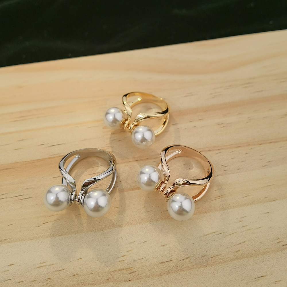 Joyería transfronteriza bufanda de seda hebilla broche multiusos de doble uso de alta gama pequeña bufanda cuadrada hebilla de regalo perla todo partido fábrica al por mayor image 3