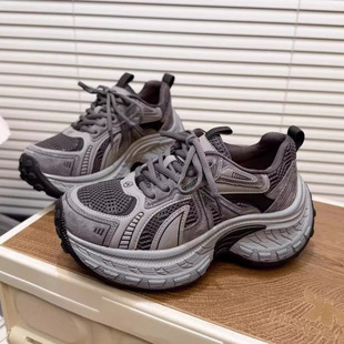 �W�t�ϵ�ЬŮ2026�����¿�W���׳���ٴ��@�_С�������e�\��Ь