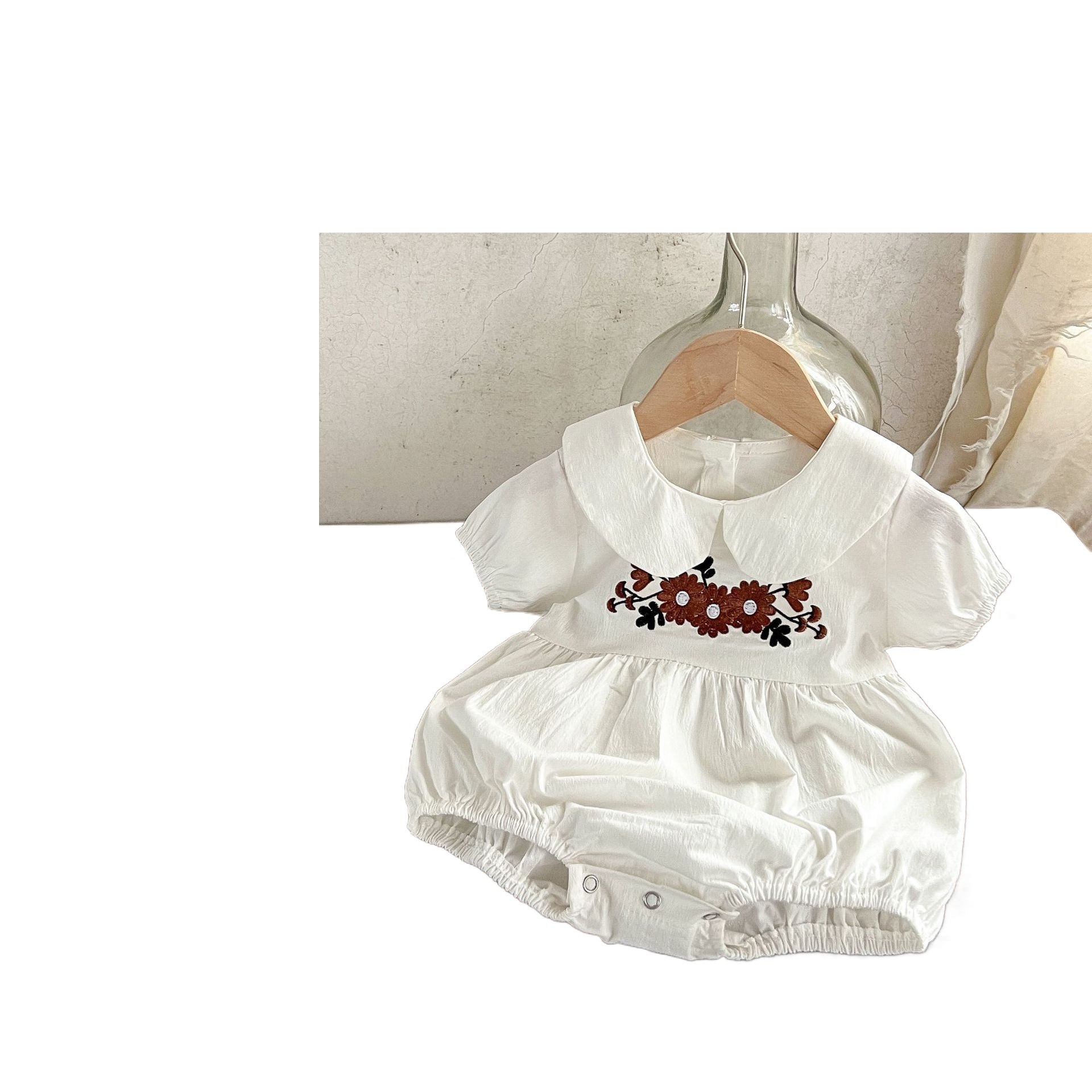 2023 nuevo estilo coreano niñas bebé muñeca collar bordado mameluco ins recién nacido algodón suelta manga corta mameluco