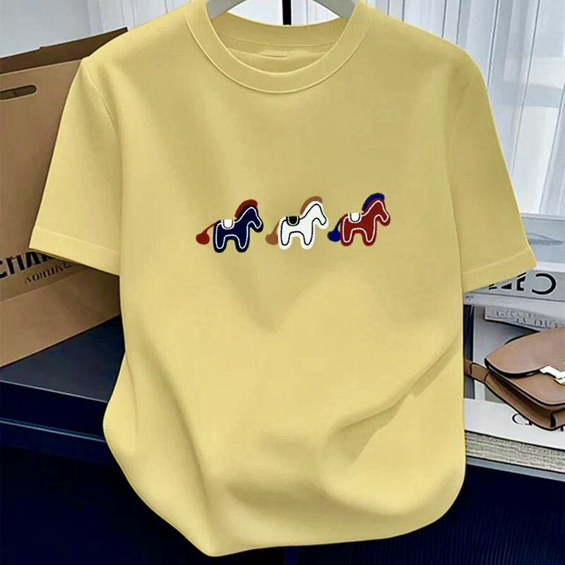2026 Round Neck Short-Sleeve Summer New Style Versatile Casual Simple T-Shirt with a Sense of Design Plus Size Top for Women 2026 Round Neck Short-Sleeve Summer New Style Versatile Casual Simple T-Shirt with a Sense of Design Plus Size Top for Women
