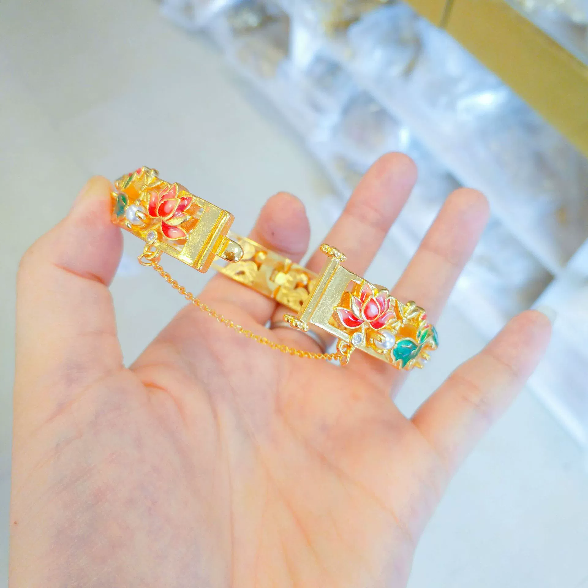 Древний французский Burning Blue Country Sky Fragrant Bracelet Vietnamese Sand Gold Women's Bracelet Copper Gold Plating Glosure Nets