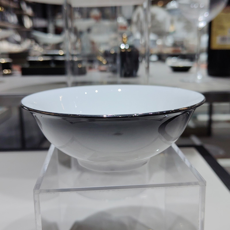 ホテルクラブ高級ボーンチャイナ食器、金縁クリエイティブ白黒プレート、ボーンチャイナプレート、羽根ボウル、スプーン、カップ、箸、テーブルセット|undefined