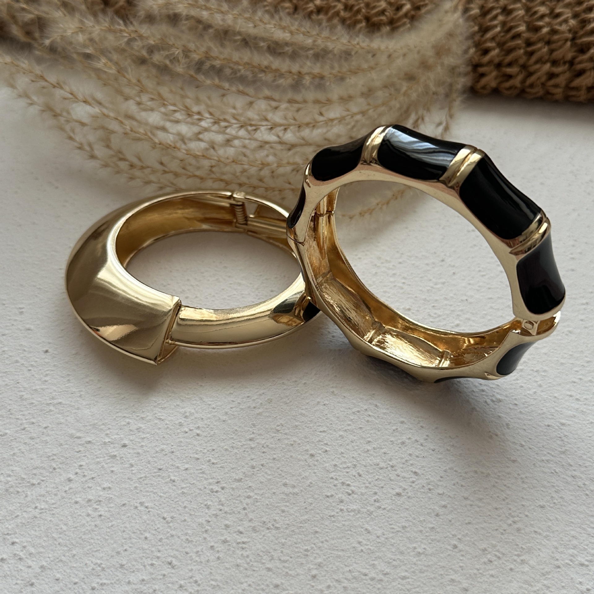 65g Weight Bangle Classification Alloy Chain Material 1 Piece Quantity Casual, Daily Occasion Alloy Material Solid Color Pattern Women's Gender Plating Design Elegant, Vintage Style Style Coffee, Gold Color Elegant Vintage Style Solid Color Alloy Wholesale Bangles 4