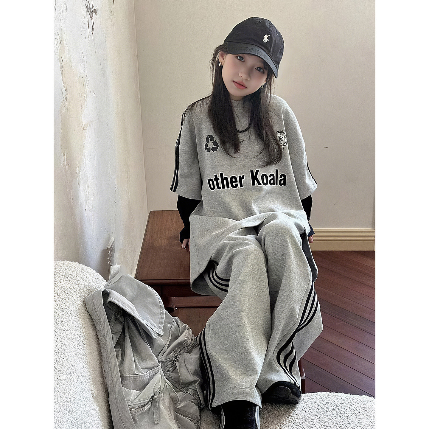 女童运动套装春装2026新款大童时髦洋气假两件上衣休闲卫裤两件套
