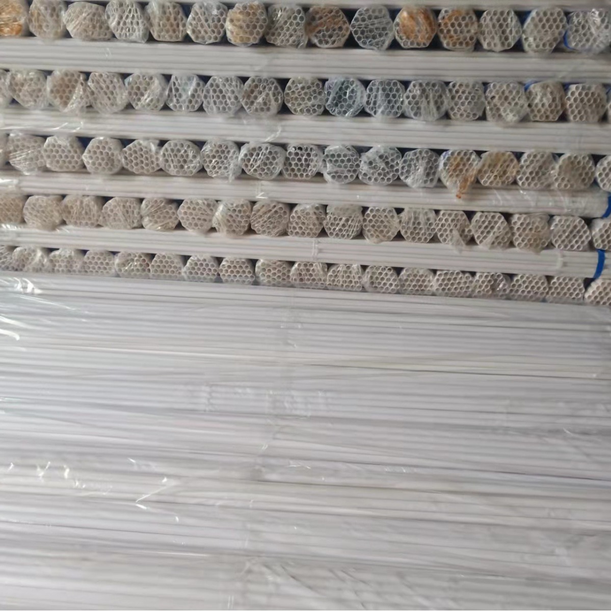 现货PVC穿线管彩色 红、蓝线管pvc家装管 电工套管 现货供应