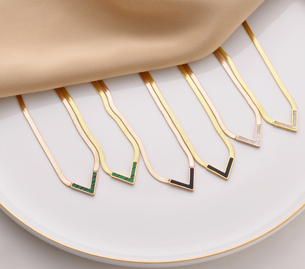 Fashion V Shape Titanium Steel Plating Shell Necklace_colorza_7