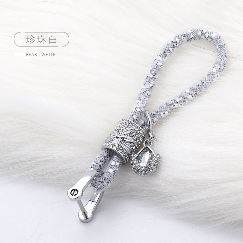Moda creativa de automóviles de diamante de agua bolsos colgantes de llaves de cristal llaves de automóviles de diamante al por mayor