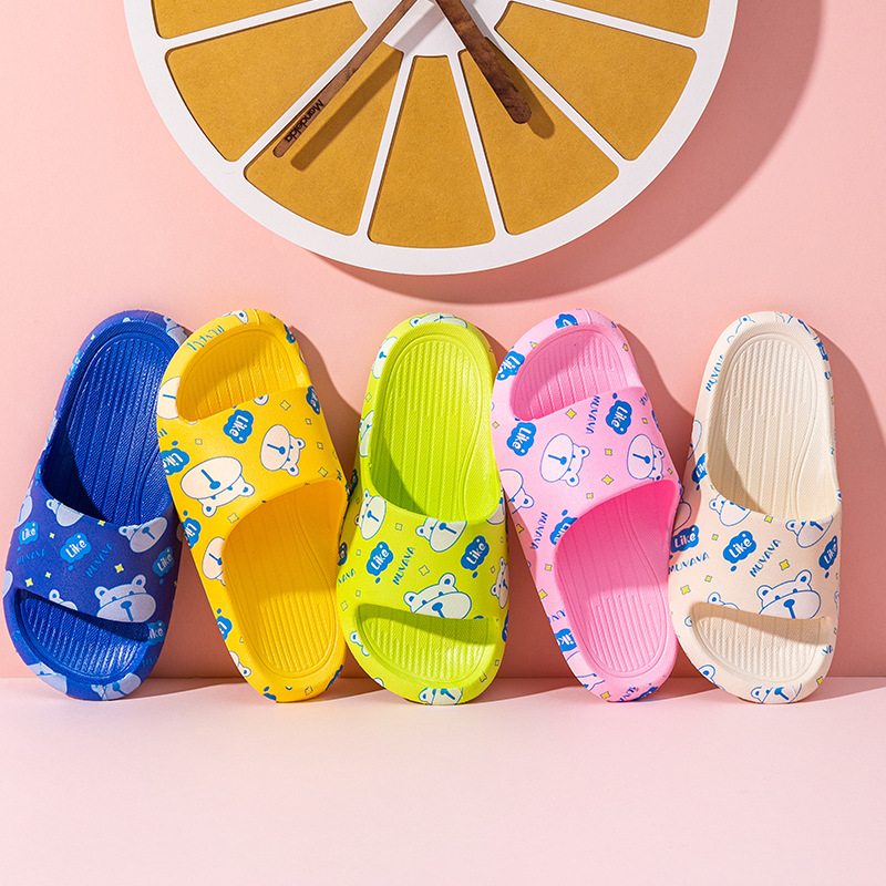 New Children's Cartoon Slippers Indoor and Outdoor Non-slip Soft Bottom Slippers for Boys and Girls One-word Slippers for Primary School Students