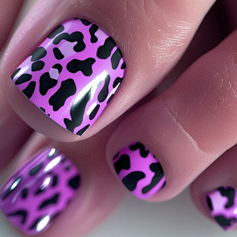 24 Pieces of European and American Cross-Border Best-Selling Toenail Art Designs, Simple and Fashionable Classic Purple Leopard Print Press-On Nails Wholesale