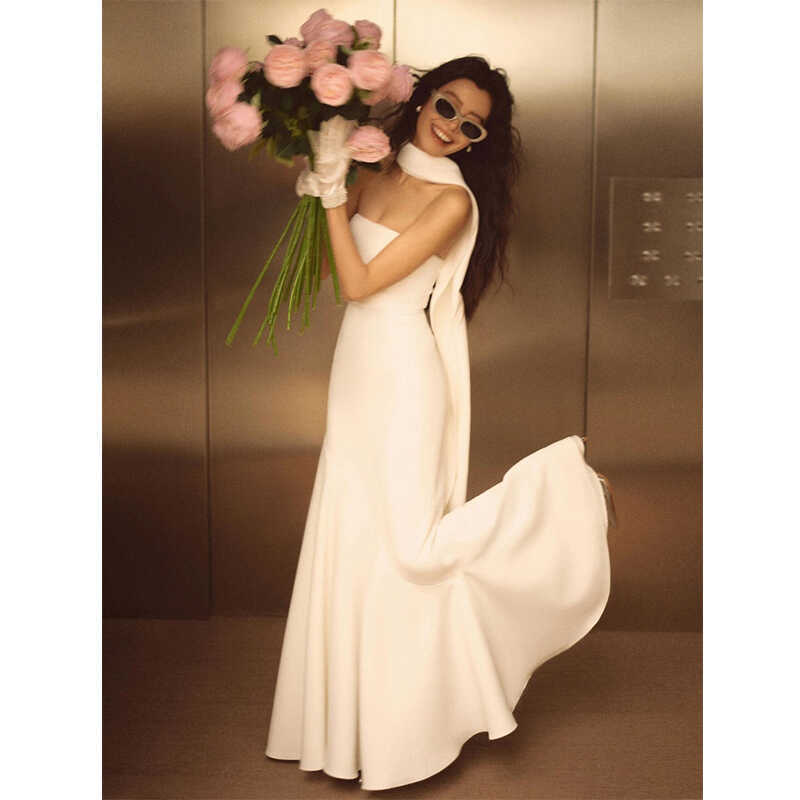 French-Style White Satin Strapless Mermaid Light Wedding Dress, Simple for Going Out and Welcoming Guests, 2026 New Model Host Evening Dress for Women