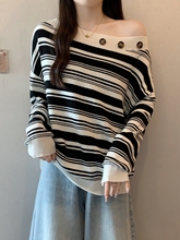 条纹长袖针织打底衫T恤女早秋2025大码微胖mm设计感斜领露肩上衣