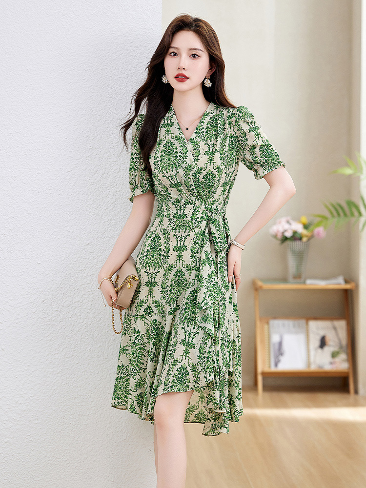 Váy maxi nữ cổ chữ V thắt eo họa tiết hoa nhí mùa hè — Màu xanh lá, Màu đỏ