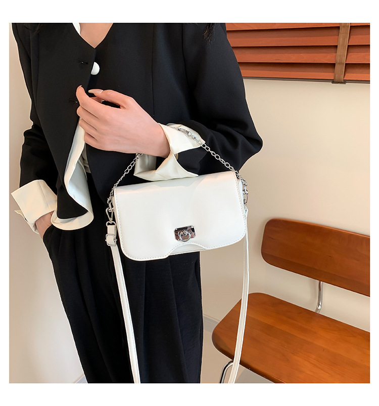 Bolso de hombro de color liso con diseño de axila coreana, sencillo y moderno, con diseño diagonal, para mujer, novedad de verano de 2024_voghion.com
