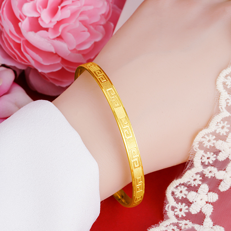 Sand oro patrón pulsera de las mujeres de alto grado nicho arco interior imitación oro pulsera gran pared patrón pulsera cobre accesorios nuevo producto