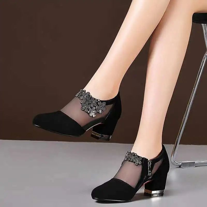 Comercio exterior 2026 primavera y verano nuevas botas de red de moda coreana esmerilado diamante de talón grueso desgaste de hadas botas de viento