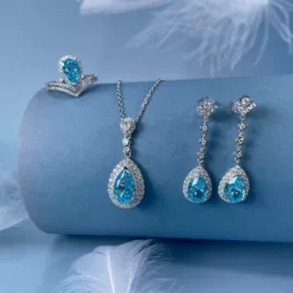 戒指;项链;耳钉