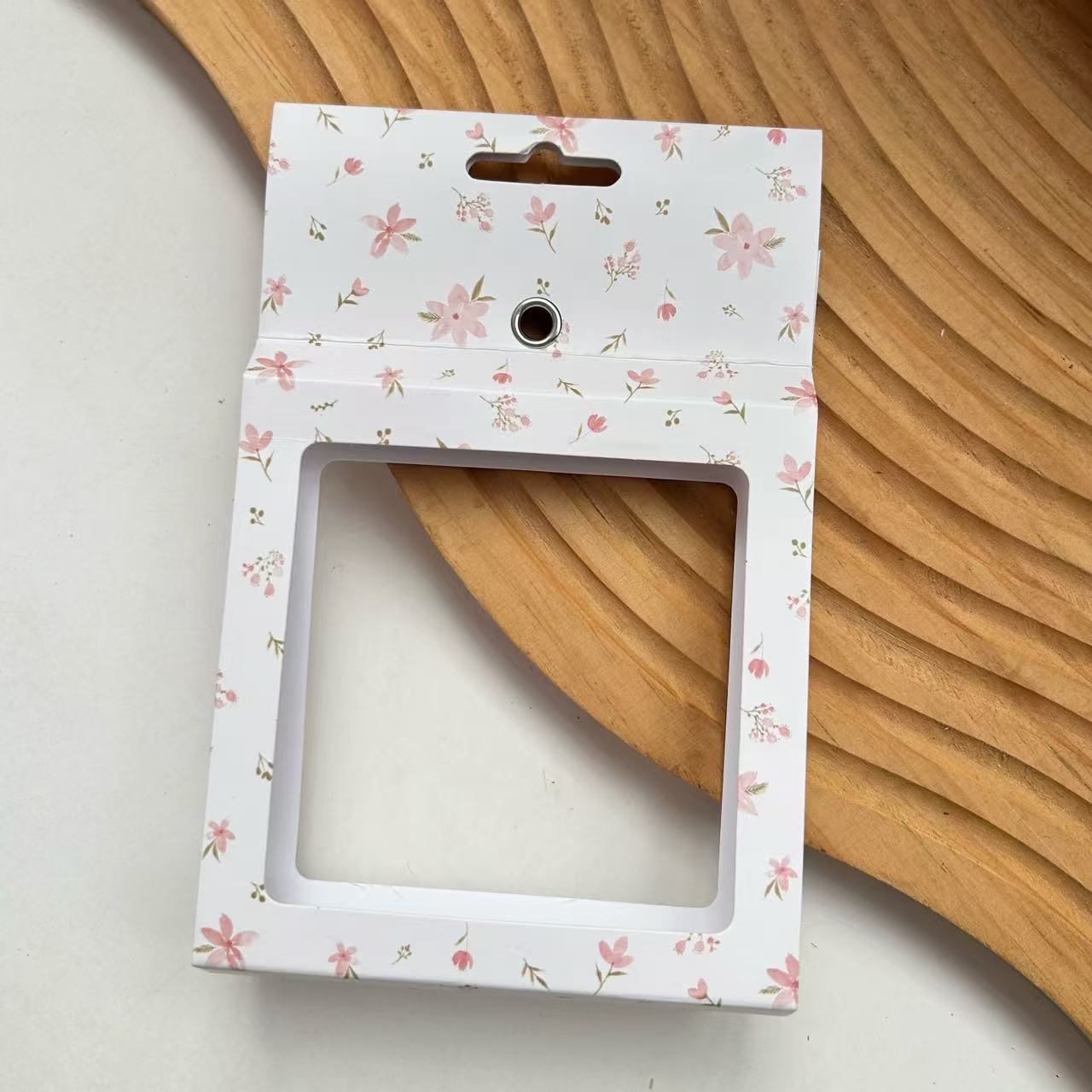 Broken flowers; finished product 9x13cm (excluding suspension box