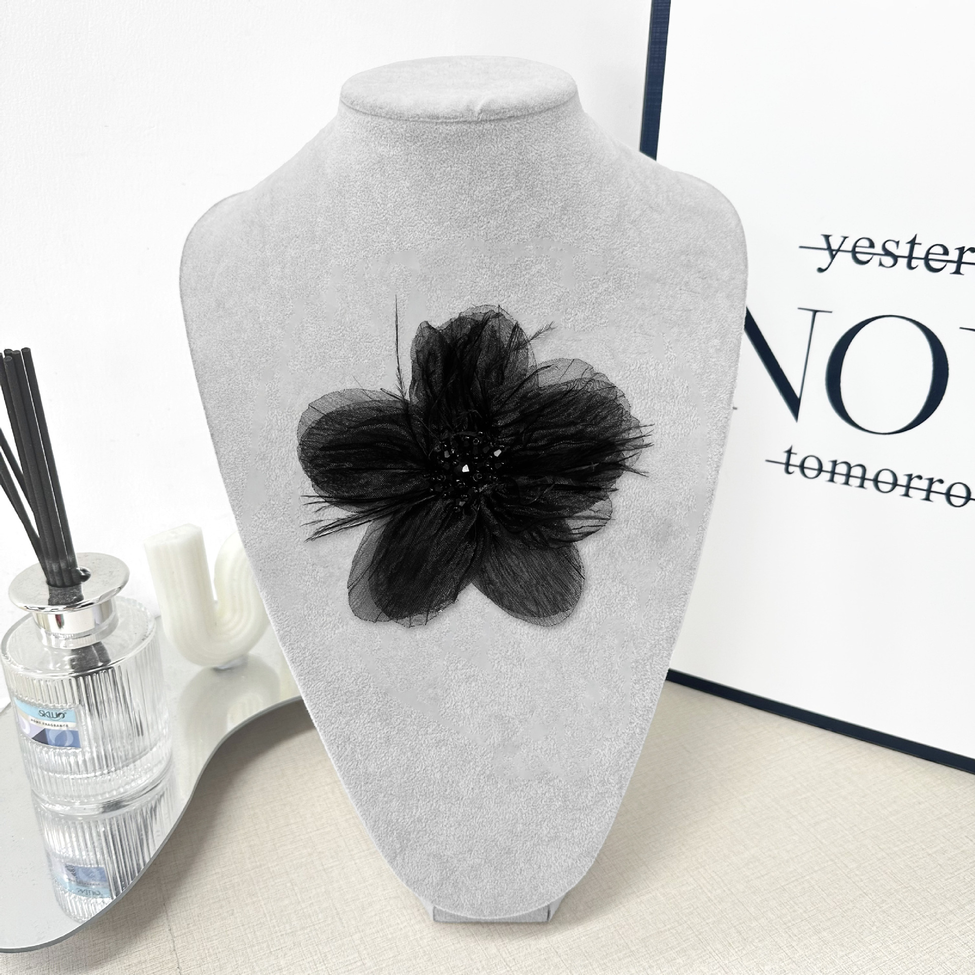 Venta caliente de malla tridimensional flor collar de la cinta de la flor ropa Ropa Decoración DIY hoja de loto corsage pin Accesorios