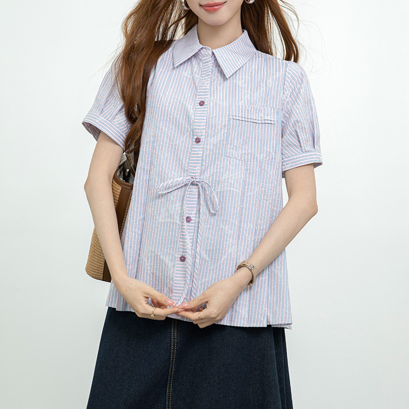 Blue and Purple Striped Short-Sleeved Shirt for Women, Summer Loose-Fitting Top, Versatile College Style Lapel Detachable Tie Shirt Blue and Purple Striped Short-Sleeved Shirt for Women, Summer Loose-Fitting Top, Versatile College Style Lapel Detachable Tie Shirt