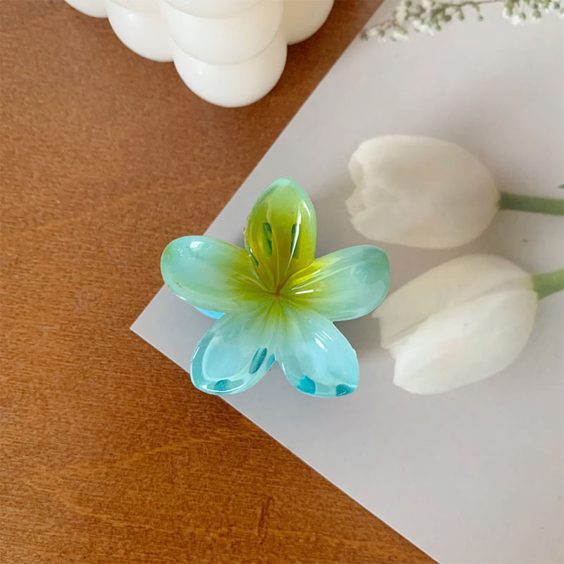 Plumeria Flower Hair Clip for Women, Floral Shark Clip, Beach Vacation Style Accessory, Hairpin, Hair Ornament, Hair Clip
