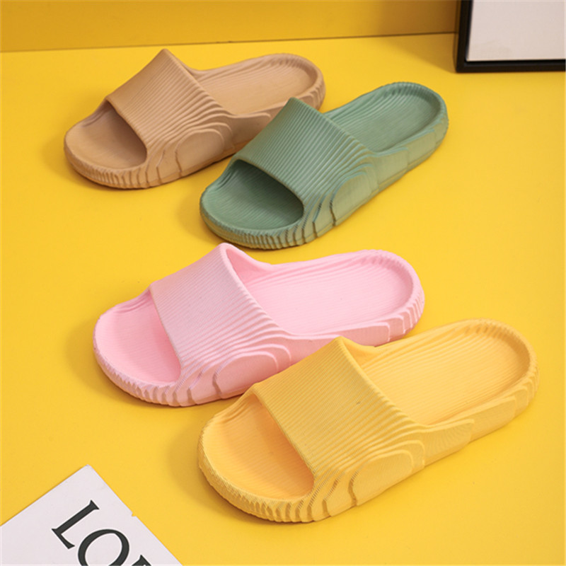2022 Factory Tofflor Kvinnor Sommar Hem Inomhus Badrum Badkar Anti-halk Par Ytterkläder Pall Feeling Sandaler_voghion.com