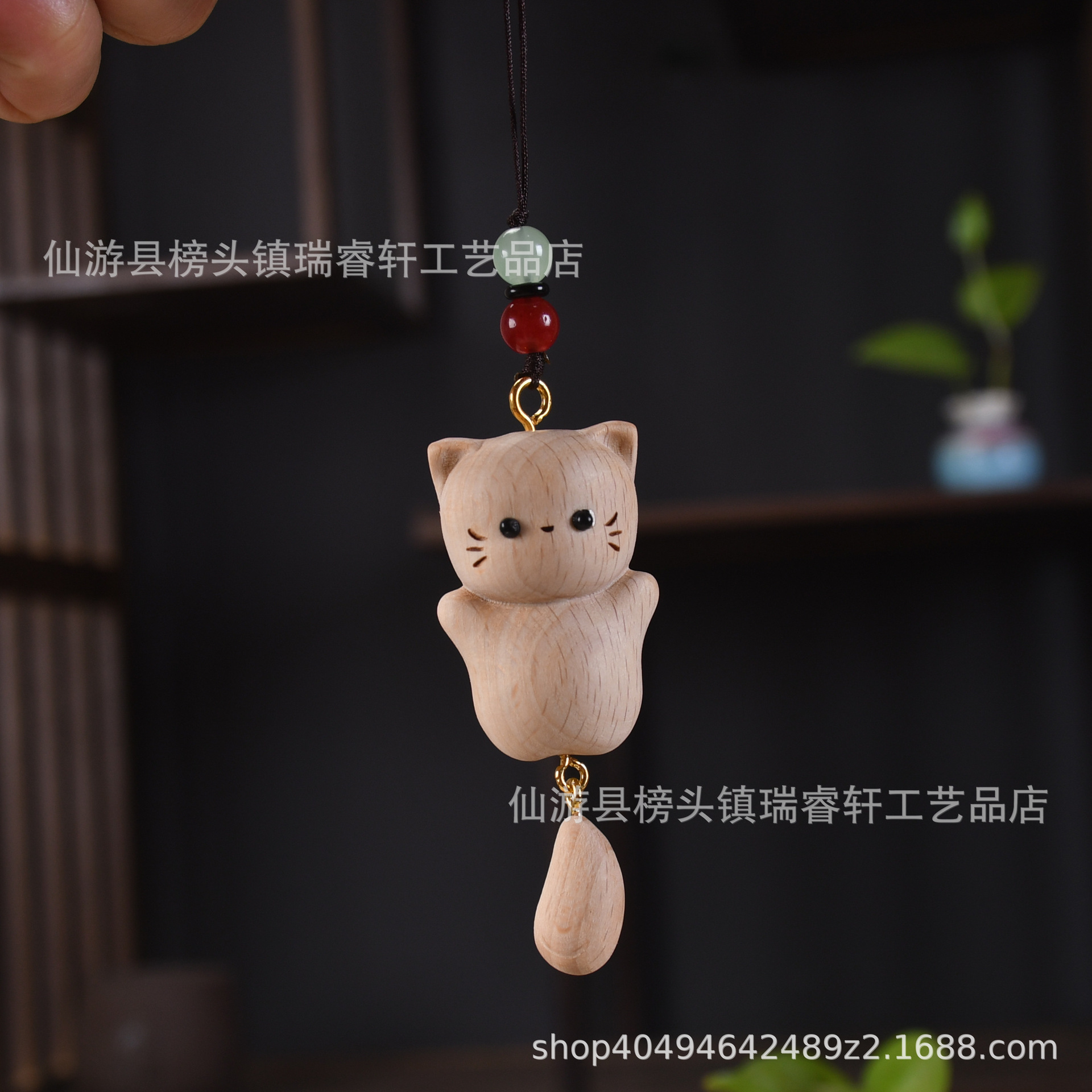 Fabricantes al por mayor de madera de haya, llavero de gato podrido, colgante de bolsa de gato de la suerte, accesorios de manija de dibujos animados, colgante de accesorios