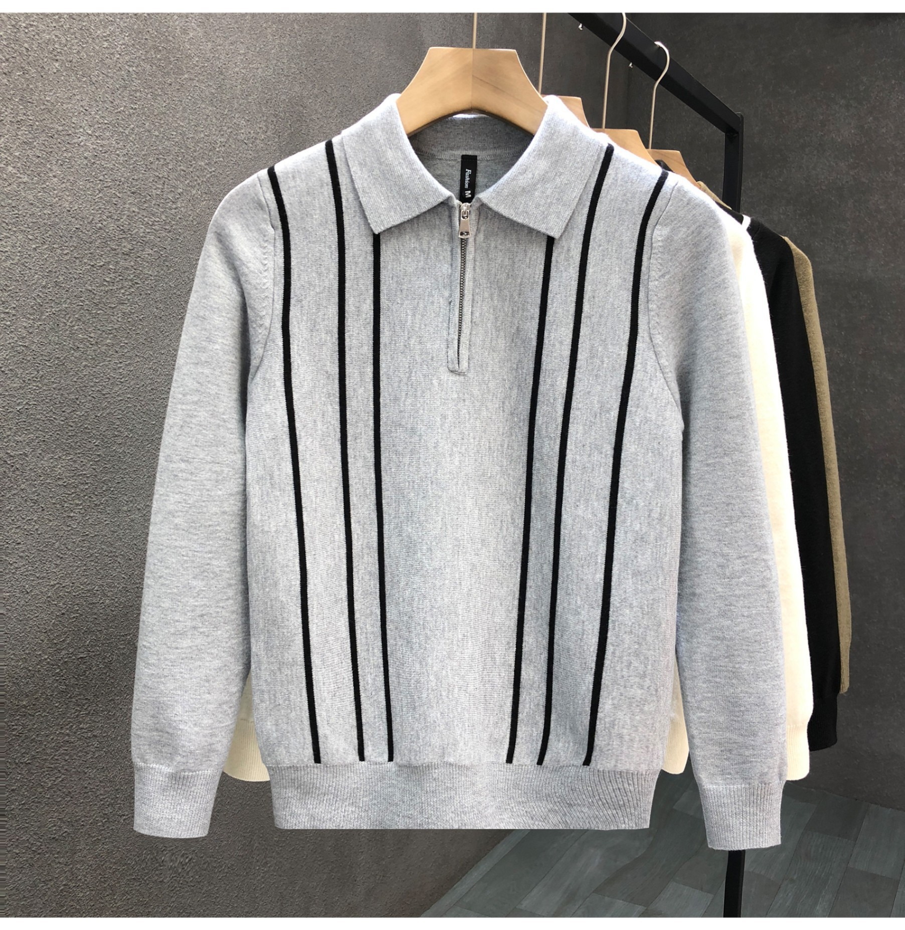 Maglione polo uomo slim fit con zip e design a righe_voghion.com