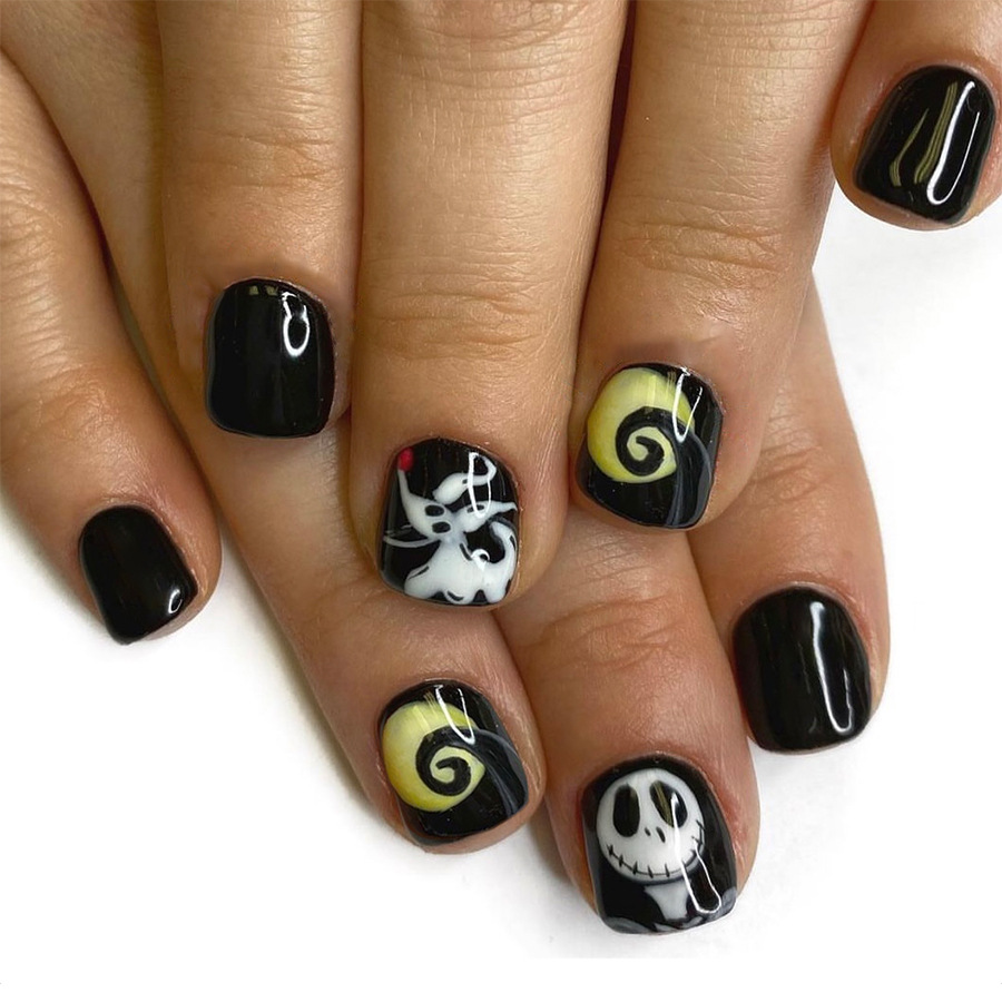 Halloween Short Bright Square Armor Cute Skull Naughty Puppy Nail Art 2024 New Foreign Trade 24 Pieces_voghion.com