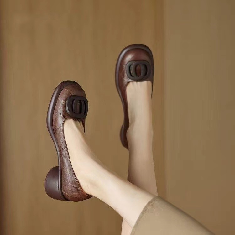 Zapatos de cuero retro con suela suave y poco profunda 2026 verano nuevos zapatos de un solo pie, zapatos de tacones gruesos, zapatos de marizhen