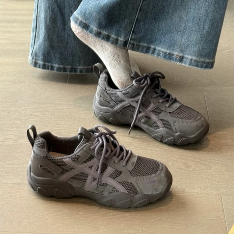 Retro Gray Thick-Soled German Training Shoes for Women, 2026 Autumn and Winter New Versatile Casual Sneakers, Height-Increasing Non-Slip Hiking Shoes
