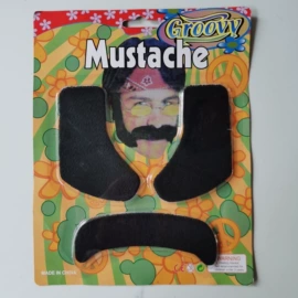 计算器;订书机起钉器;化妆服饰道具