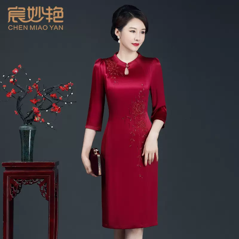 婚宴妈妈装礼服夏季新款气质短袖醋酸缎连衣裙中老年女装改良旗袍