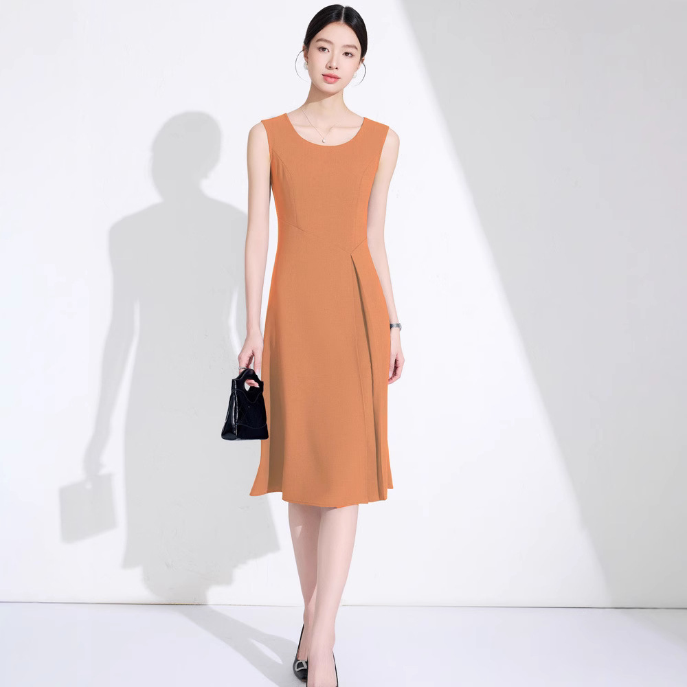 Summer elegant fashionable design dress with sleeves with a round…