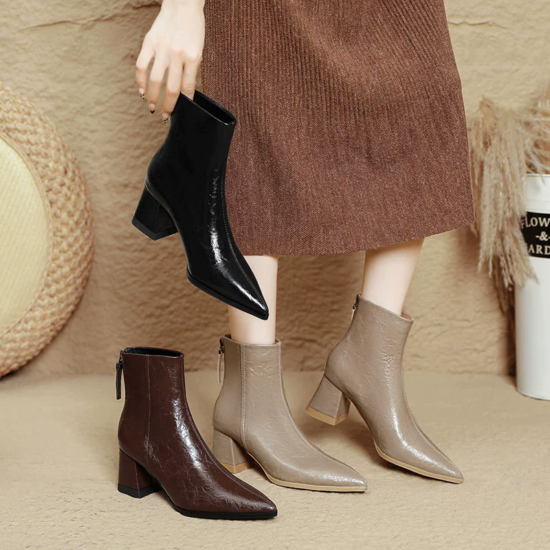 Женские сапоги на высоком каблуке, короткие сапоги с острым носком, зауженные сапоги, новые осенне-зимние коричневые сапоги 2025 года, кожаные сапоги на толстом каблуке во французском стиле до середины икры.