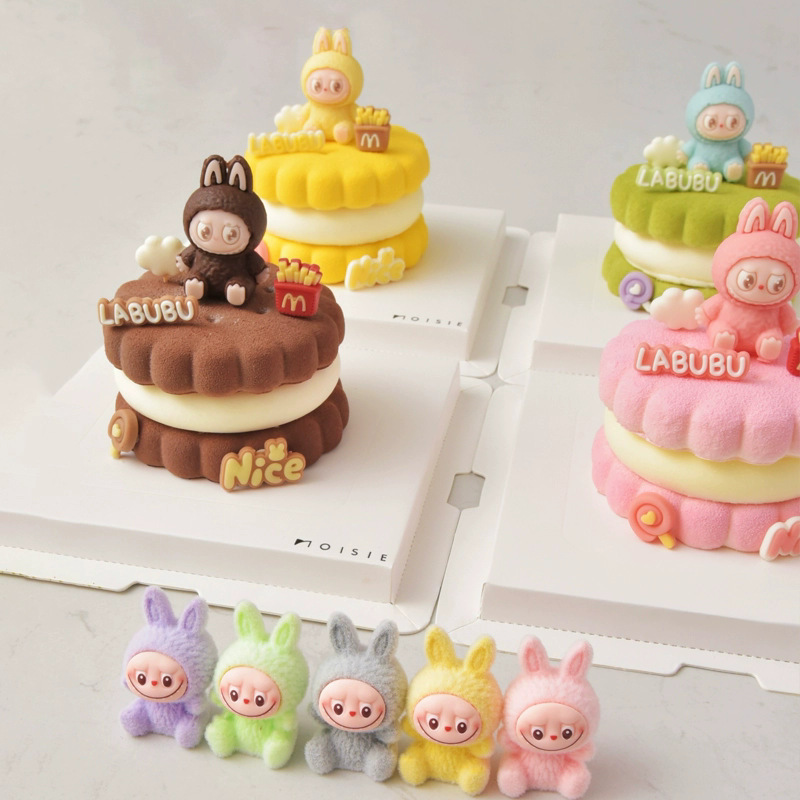 Labubu Kidsren's Birthday Cake Decoration Cartoon Ornaments Emoji Expression Sandwich Cookie Decoration Labubu Kidsren's Birthday Cake Decoration Cartoon Ornaments Emoji Expression Sandwich Cookie Decoration