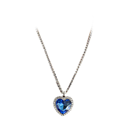 Elegant and Fashionable Cross-Border Ocean Heart Necklace for Women - Court Style, Adorned with Diamond Heart Pendant, Chain Bracelet, Unique and Trendy