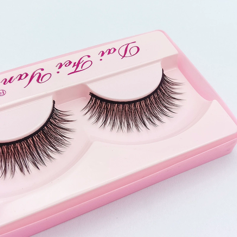 黛妃妍 Dense false eyelashes, soft bike fork, natural makeup