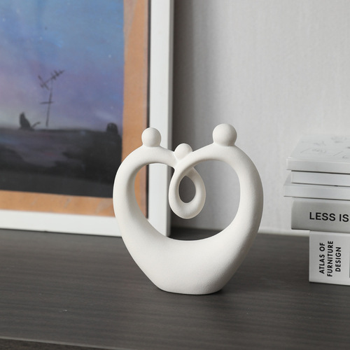 Ceramic family of three ornaments, home accessories, living room, TV cabinet, wine cabinet, entrance cabinet, decorations