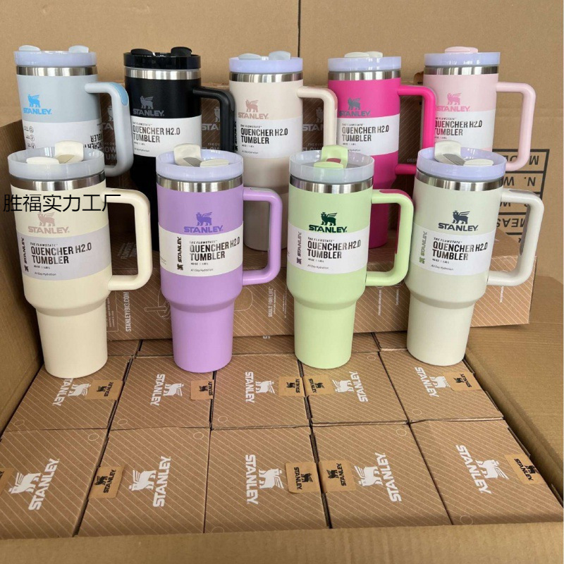 Large Stock of Stanley-Style Stainless Steel Car Thermos Portable Sealed Holiday Gifts