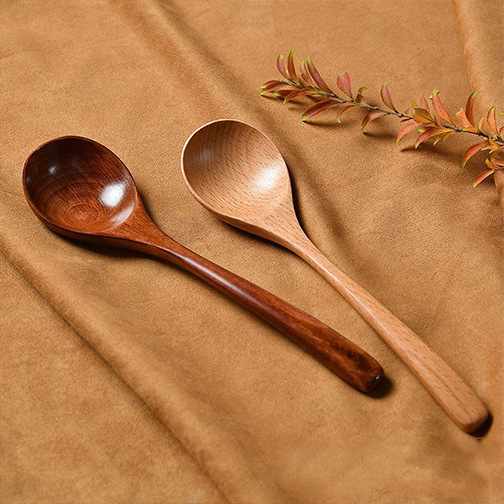 Cuchara de madera al estilo japonés Cuchara de sopa de madera de mango largo Cuchara de sopa para el hogar Ramen Cuchara de madera pequeña al por mayor de alto valor