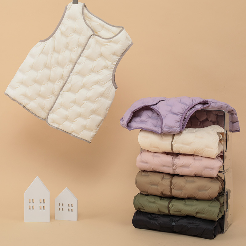 Children's winter vest with down