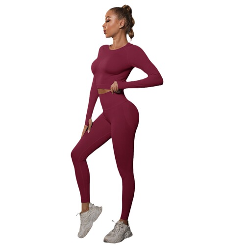Seamless Peach-Hued, Body-Sculpting Yoga Set with Butt-Lifting Design – Women's Two-Piece Sports & Fitness Outfit for Running and Workouts