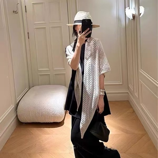 极简慵懒氛围百搭针织亚麻镂空三角披肩夏季薄款冰丝外搭空调坎肩|undefined