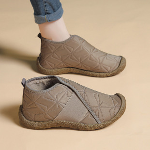 Cotton shoes winter new thickened old Beijing cotton shoes women's shoes fleece-lined warm snow boots for the elderly cotton boots mother shoes