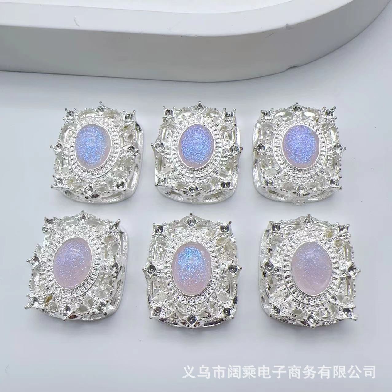 ダイヤモンドの長い方の大きい魔の箱の多い八穴のジルコニウムのdiyの手作りのビーズのブレスレットのネックレスの合金のアクセサリーのビーズの部品