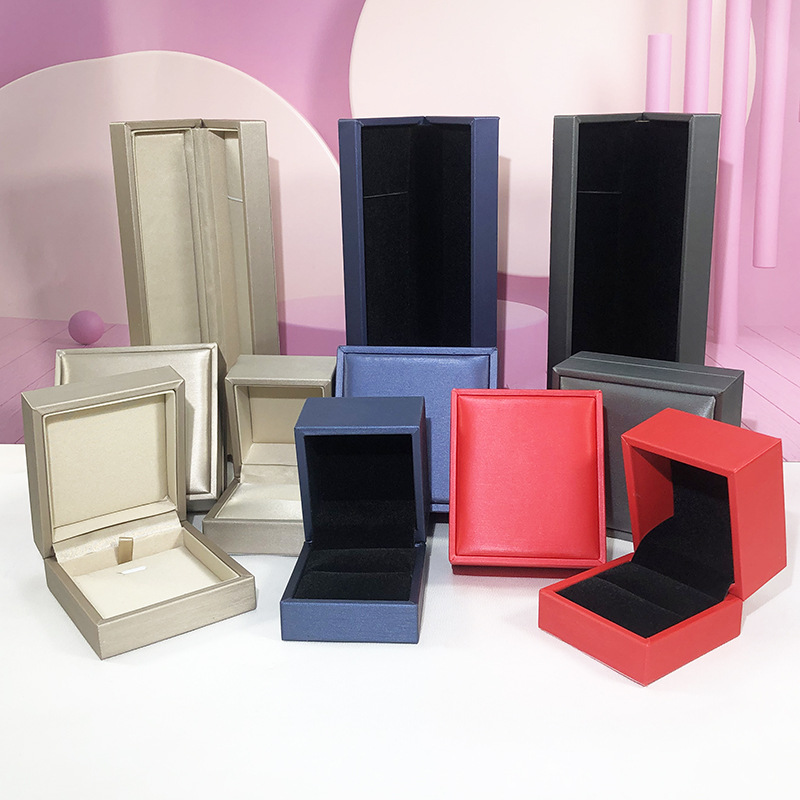 厚边PU皮首饰盒真丝布内里加厚珠宝包装盒饰品盒子戒指盒项链盒厂