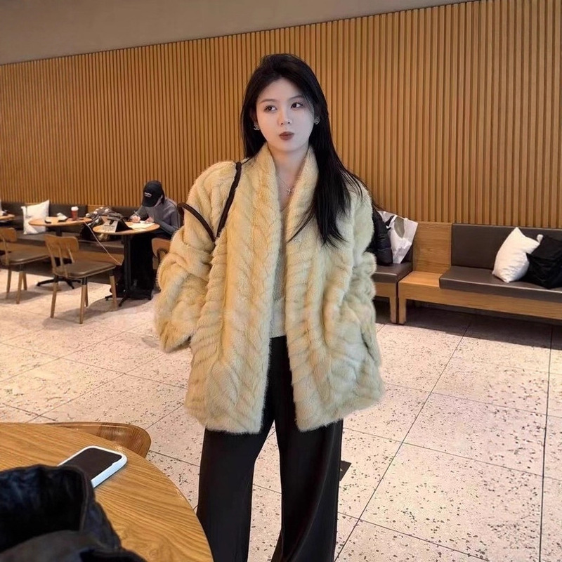 Mid-Length V Neck Gold Leaf Mink Outwear, High-End Winter New Korean Style Imitation Mink Plush Loose Fur Outwear for Women