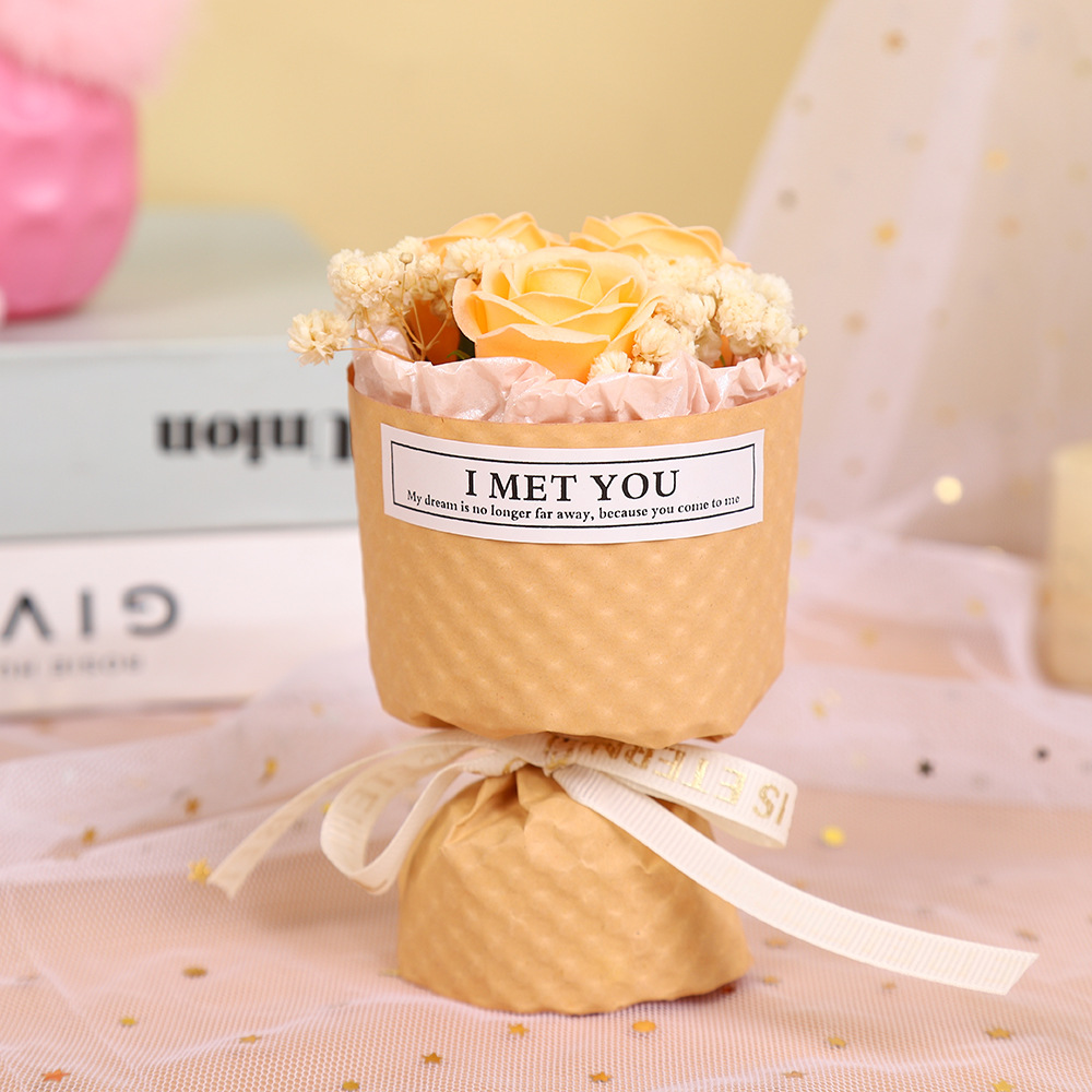 Día de San Valentín ins bolsillo encuentro pequeño ramo de flores MINI novia regalo decoración de automóvil salida de aire mini rosa